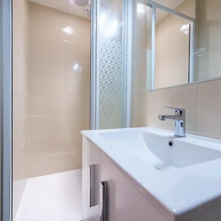 Apartament L'agescy 201 - Agreable Studio - Centre-ville Proche La Breche - Wifi *